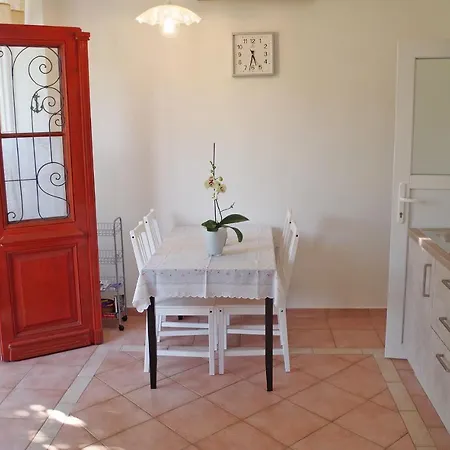 Apartment Sambi Pula